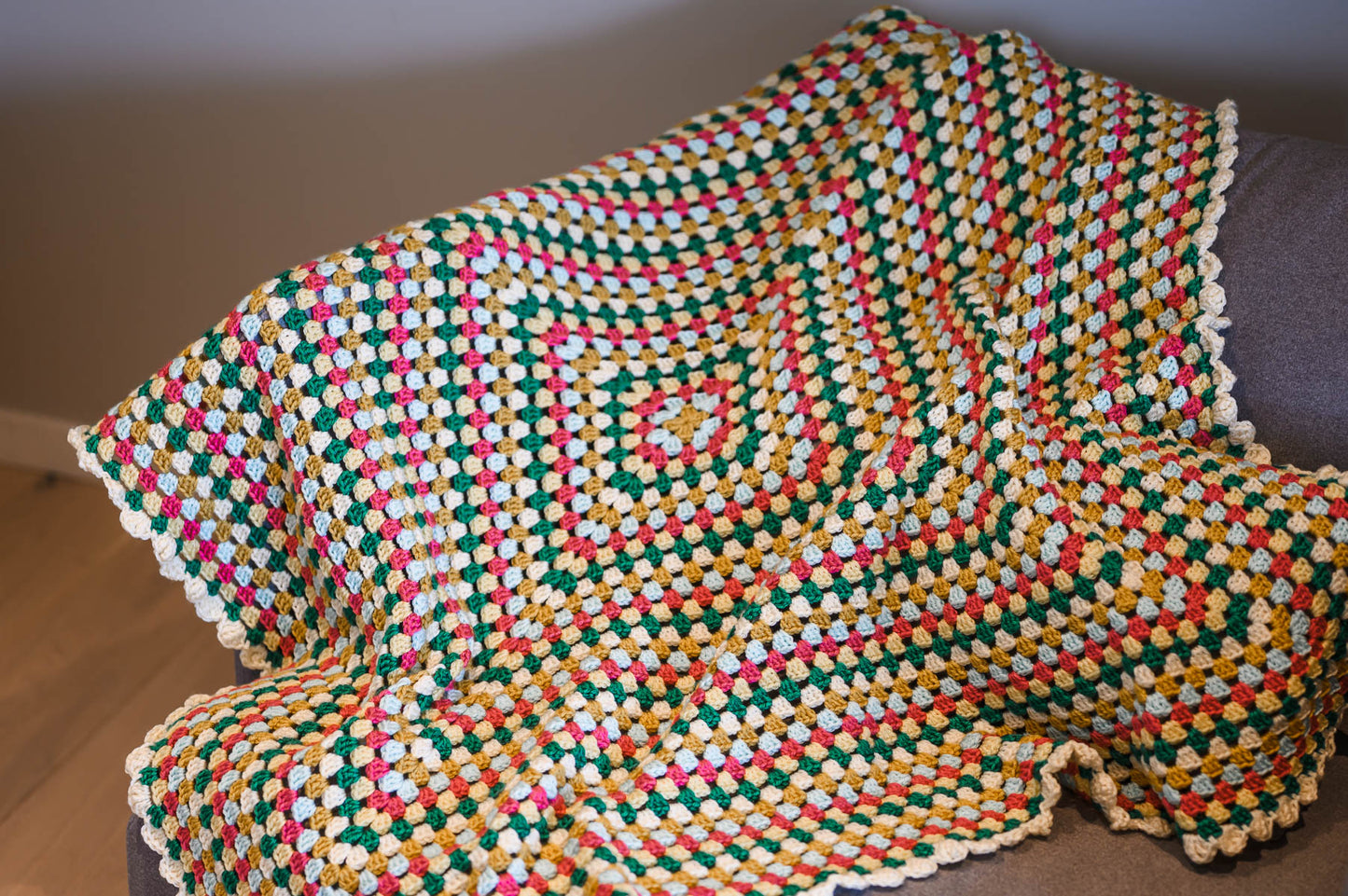 Continuous Granny Square Crochet Blanket Pattern