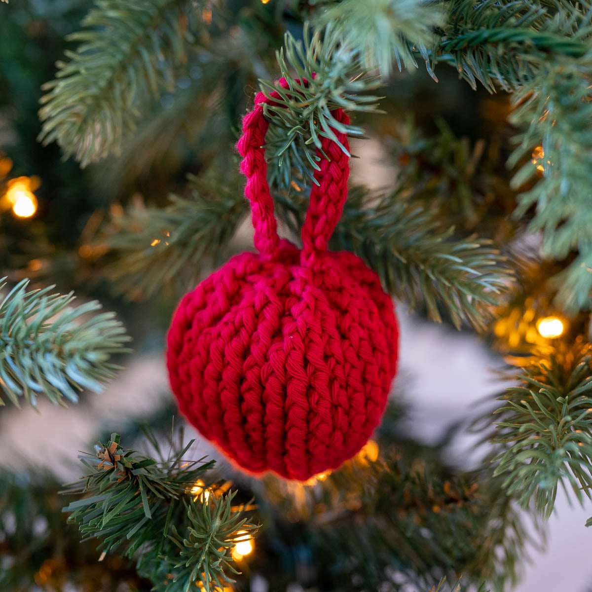 Crochet Christmas Ball Ornament Pattern