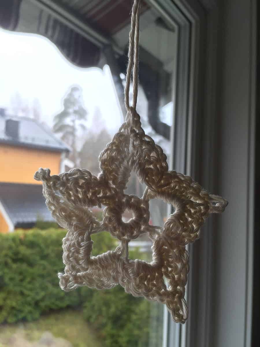 Christmas Wrapping Crochet Pattern Design