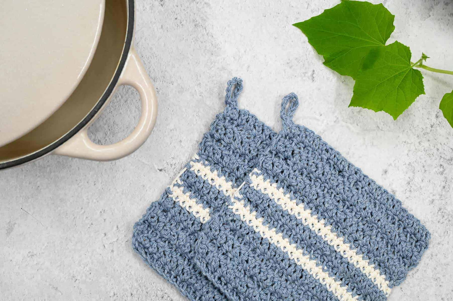 Classic Striped Potholder - Crochet Pattern