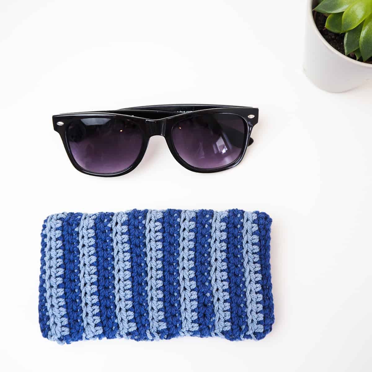 crochet goggles Striped Sunglasses Pouch Crochet Pattern – Joy of Motion Crochet