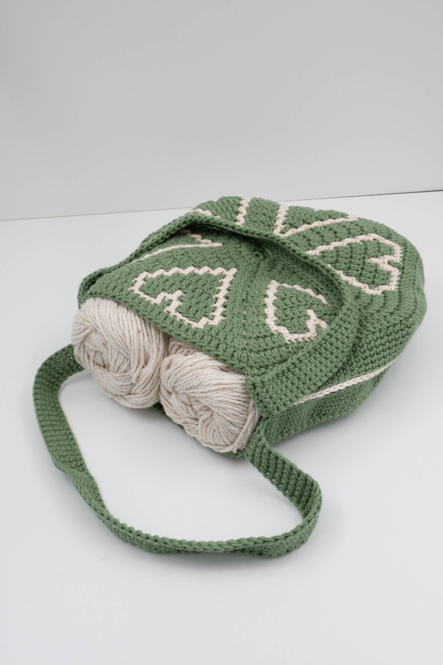 Heart Mosaic Crochet Bag Pattern