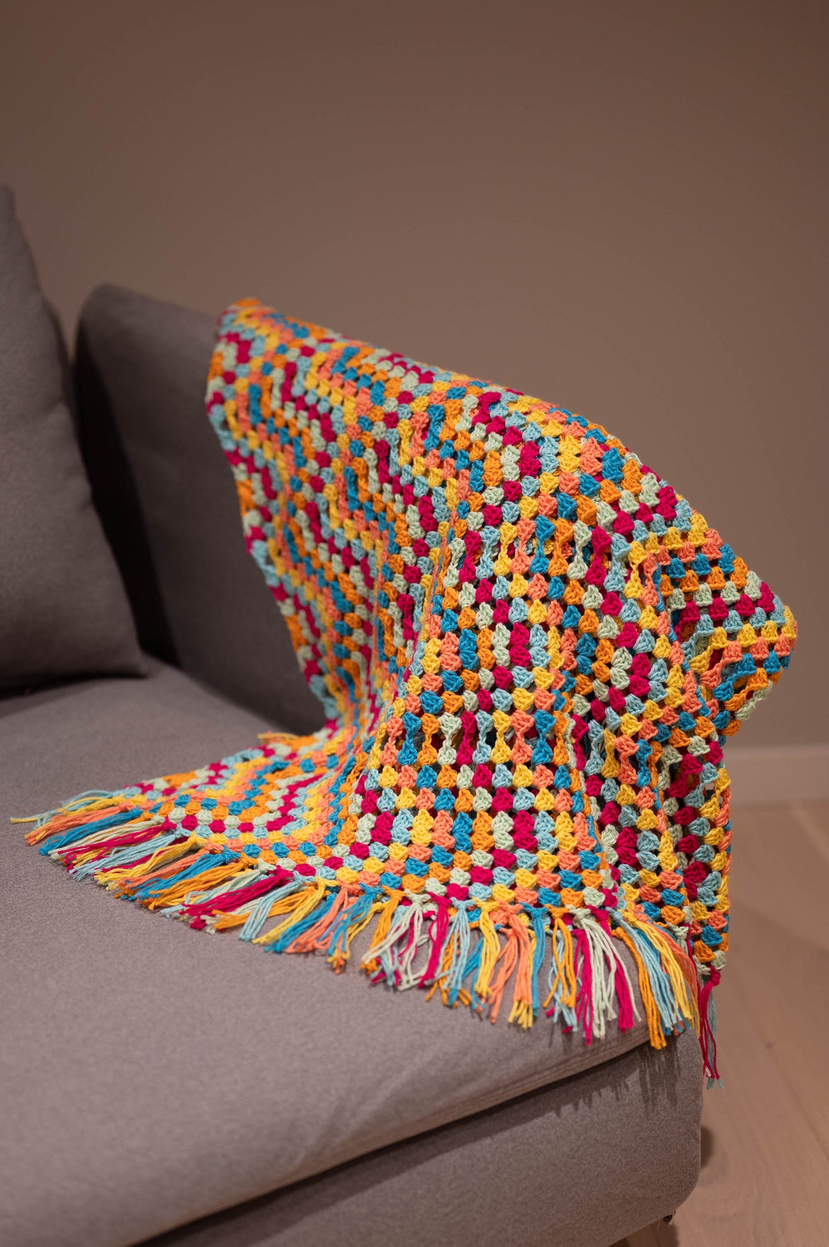 Zig Zag Granny Stitch Blanket Crochet Pattern