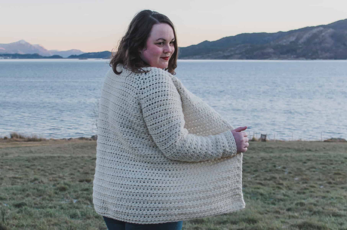 Classic Raglan Cardigan Pattern (Super Bulky) – Joy of Motion Crochet