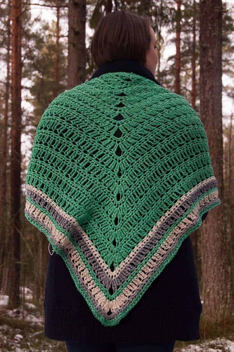 decorus shawl crochet pattern design