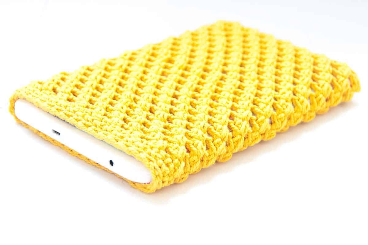 Crochet laptop 2025 sleeve pattern