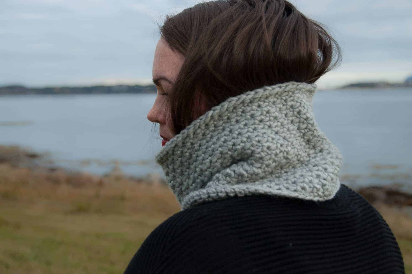 Quick Easy Textured Cowl Crochet Pattern