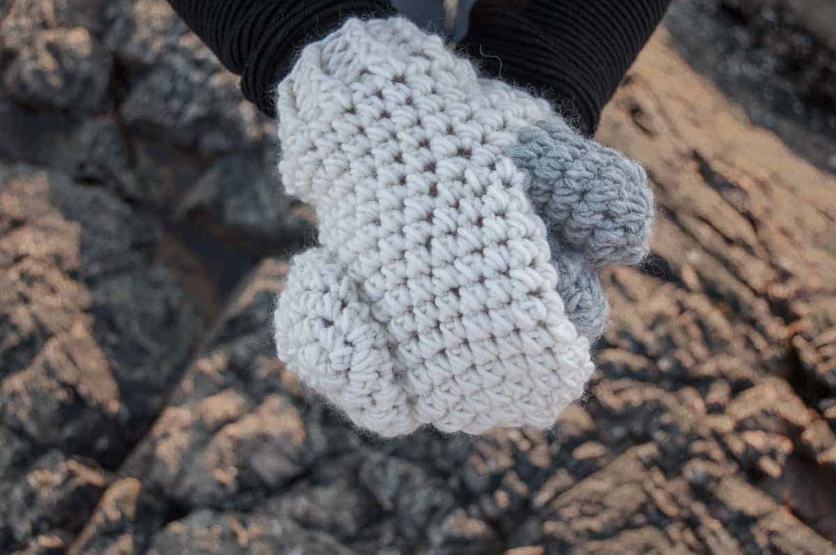 scato mittens crochet pattern design