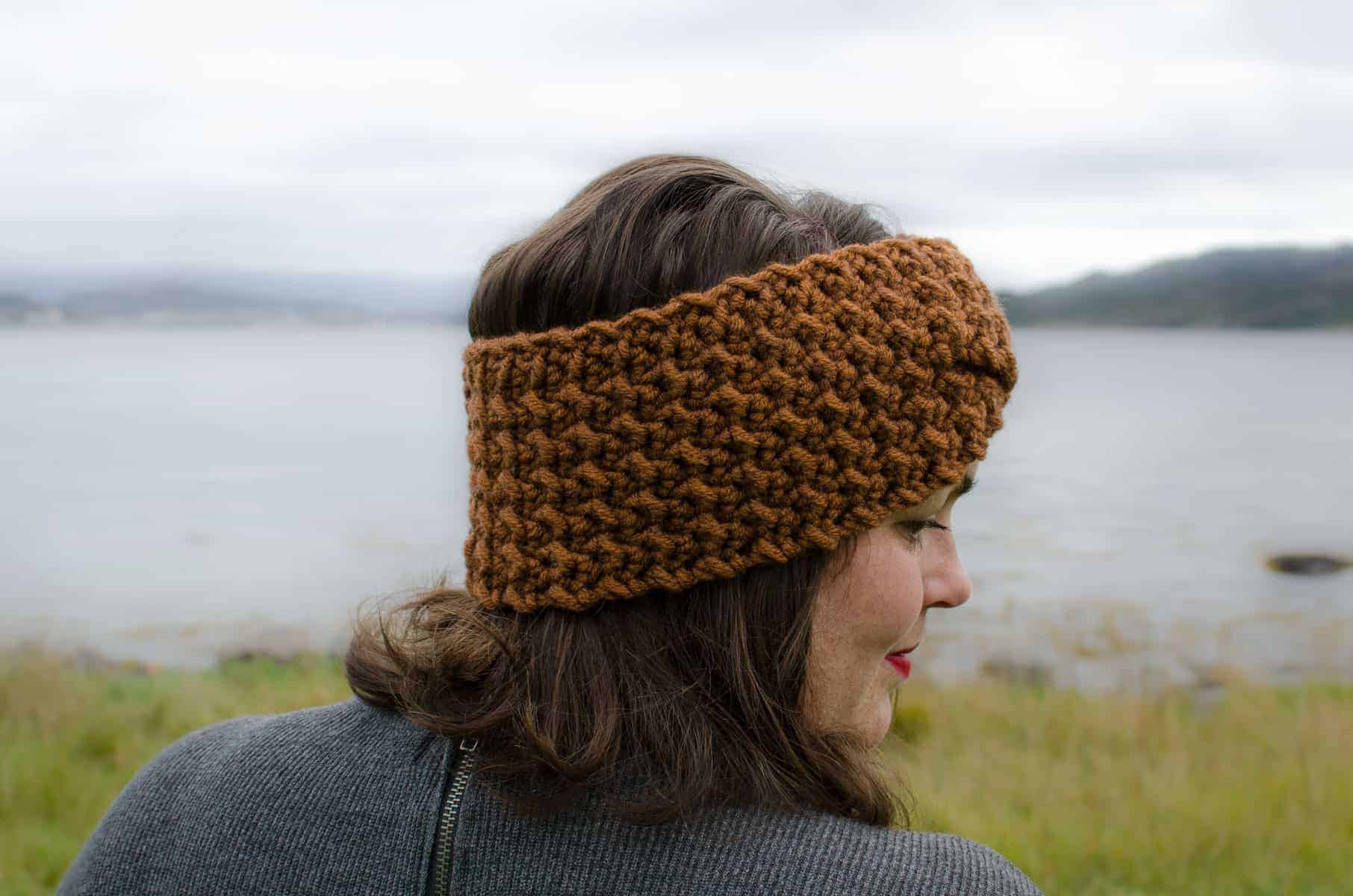 Pinecone Twist Headband Crochet Pattern - Main Image